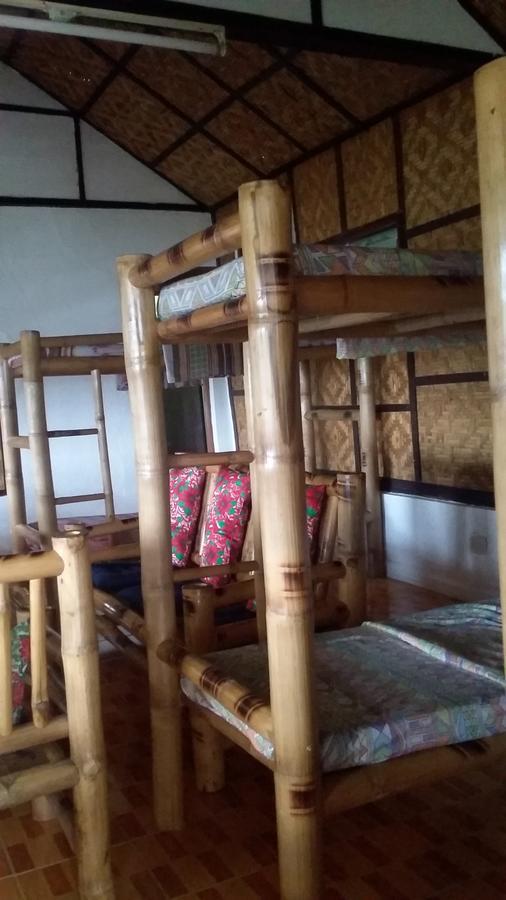 Overview Hostel Loon Ngoại thất bức ảnh