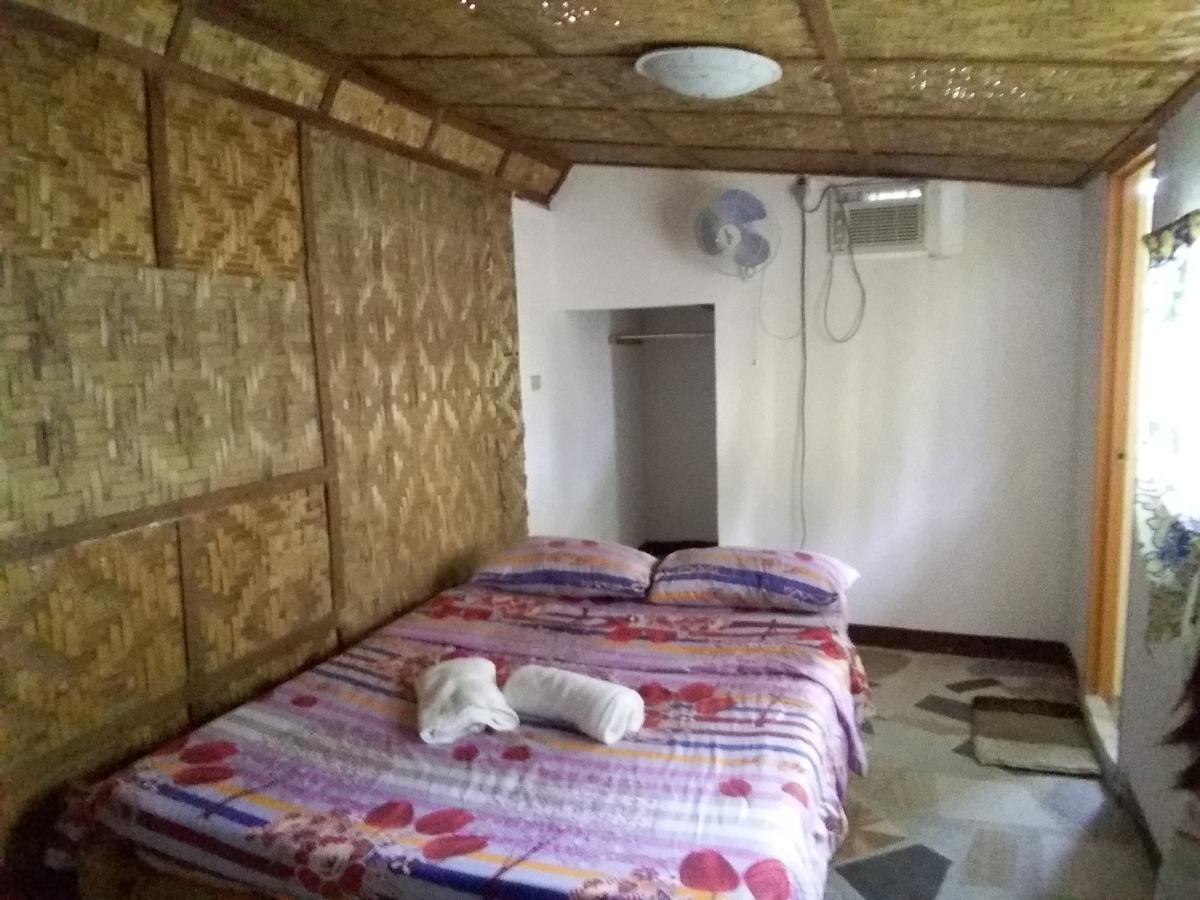 Overview Hostel Loon Ngoại thất bức ảnh